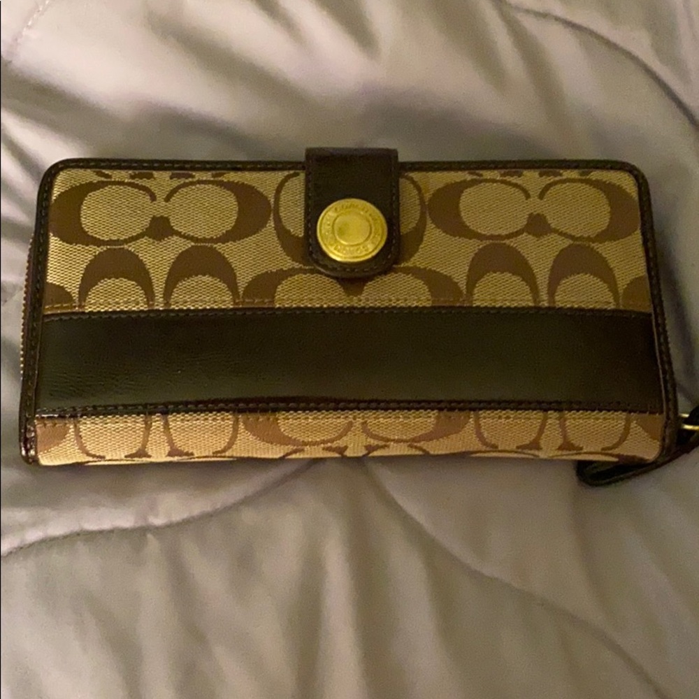 Coach wallet